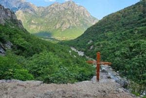 From Shkoder: Theth Full-Day-Tour, With lunch.