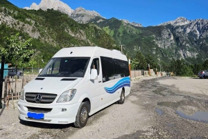 Из Шкодера: тур на целый день с обедом.