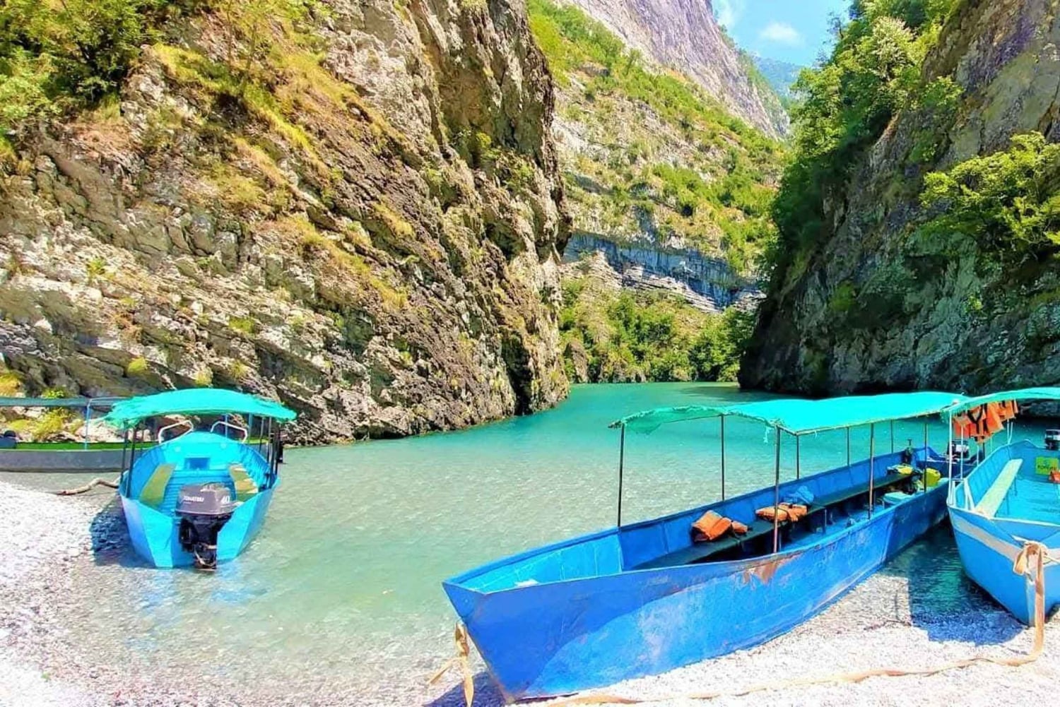 Do centro de Shkodra: cruzeiro pelo rio Shala - passeio de autocarro e barco