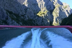 Do centro de Shkodra: cruzeiro pelo rio Shala - passeio de autocarro e barco