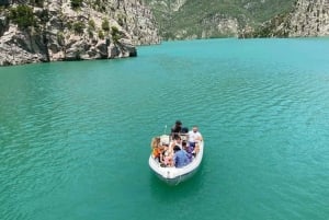 Do centro de Shkodra: cruzeiro pelo rio Shala - passeio de autocarro e barco