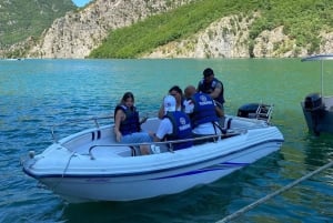 Do centro de Shkodra: cruzeiro pelo rio Shala - passeio de autocarro e barco