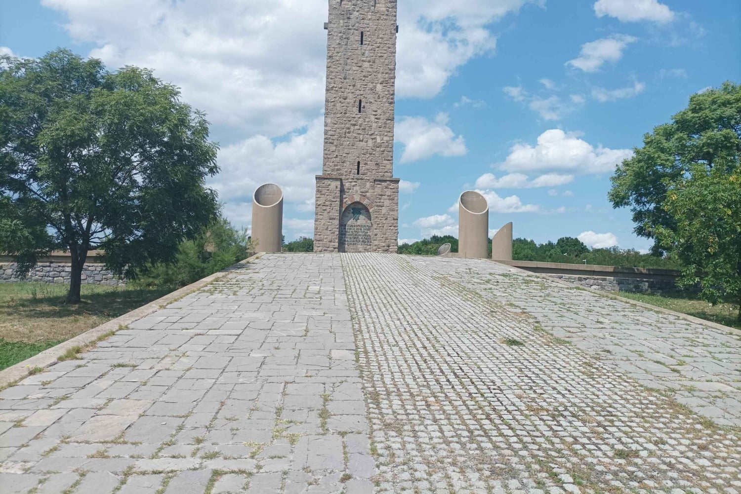 スコピエからプリズレンとプリシュティナ、アルバニアのオプト・クケス、1日