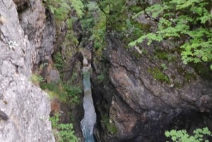 Fra Tirana: 2-dages guidet tur i Theth National Park