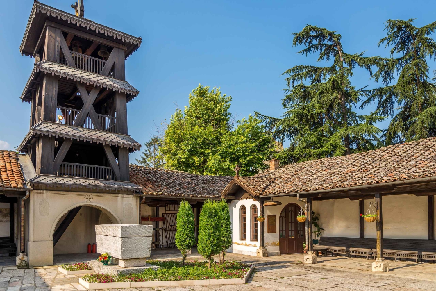 From Tirana: 2-Day North Macedonia Tour Ohrid, Skopje & more