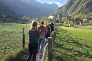 Ab Tirana: 2-tägige Tour durch Theth und Shkoder