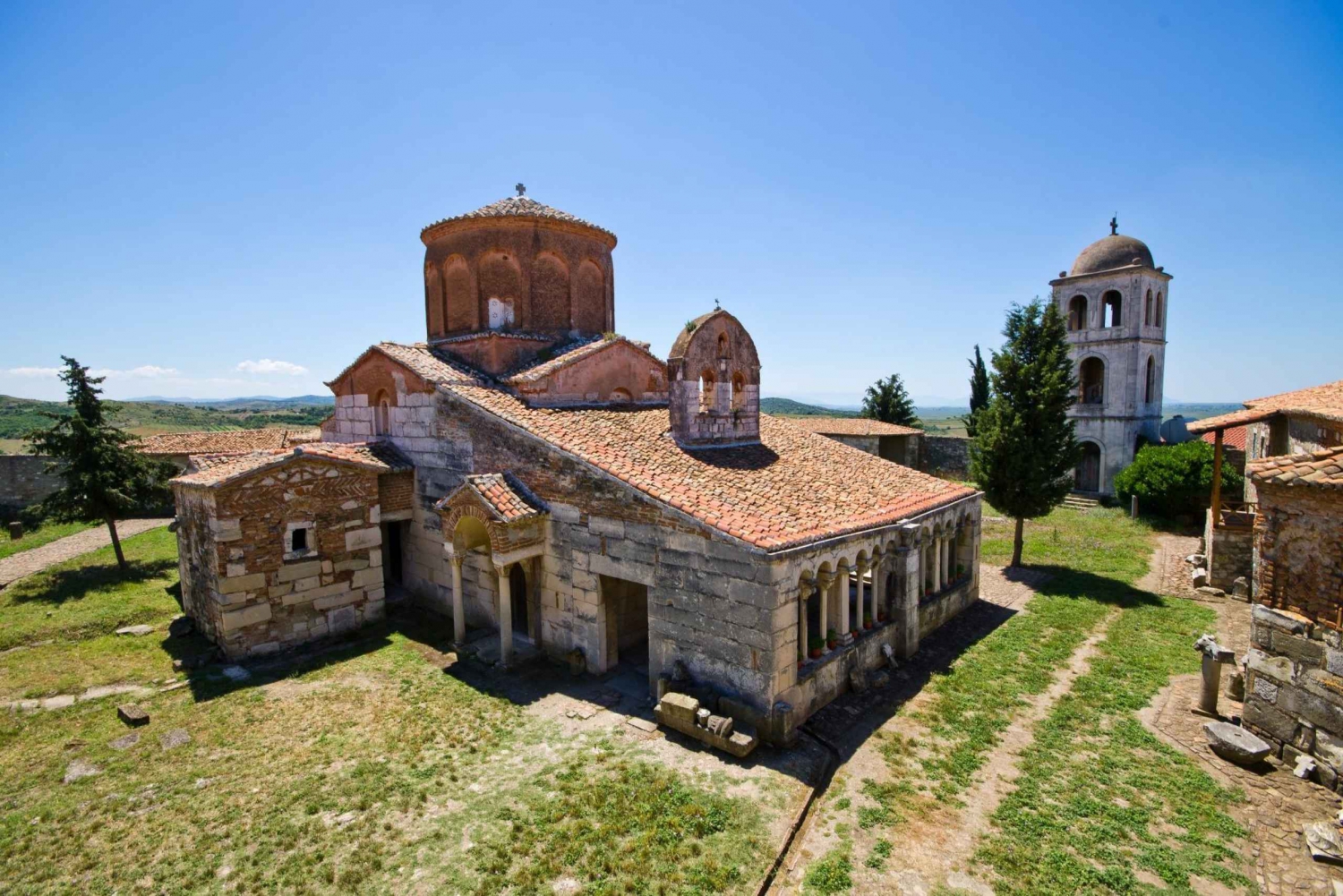 De Tirana: Visita guiada ao Mosteiro de Apollonia e Ardenica