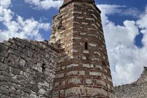 Z Tirany: wycieczka do miasta Berat, jeziora Belshi i łaźni rzymskich