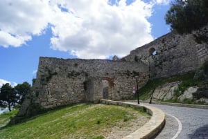 Da Tirana: Berat City Patrimonio dell'UNESCO e tour del lago Belshi
