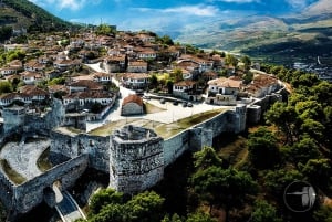 Von Tirana aus: Berat und Belsh Tagestour