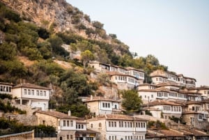 Z Tirany: Berat Całodniowa wycieczka Dziedzictwo UNESCO.