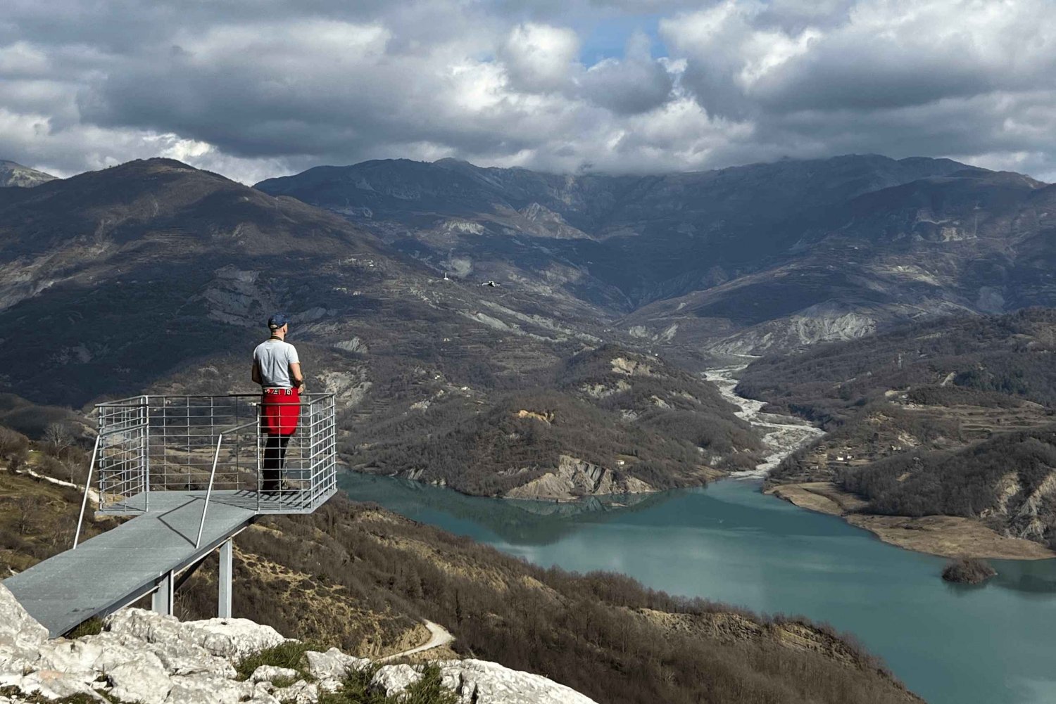Depuis Tirana : Excursion d'une journée au lac Bovilla et à la montagne Gamti