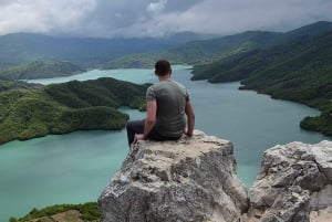 From Tirana: Bovilla Lake Hiking Tour & Professional Photos