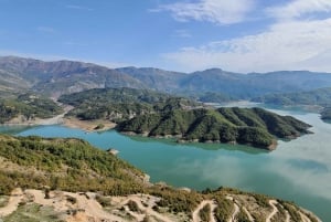 Depuis Tirana : Randonnée au lac Bovilla avec transferts à l'hôtel