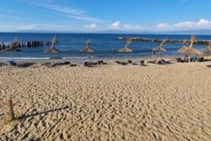 Fra Tirana: Kapp Rodons slott, strand og vinsmaking