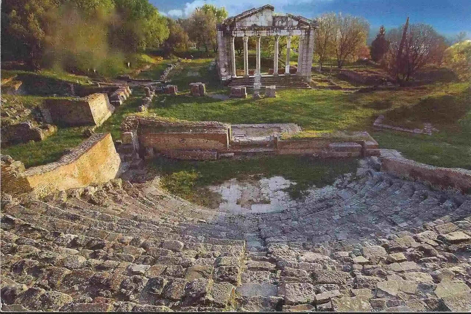 Vanuit Tirana/Durrës: dagtocht naar Apollonia en het Zvernec-klooster