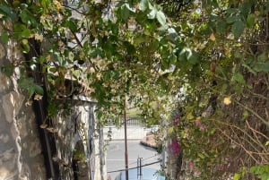 Desde Durrës/Golem: Tour en barco por Sazan, la cueva de Ali y Karaburun