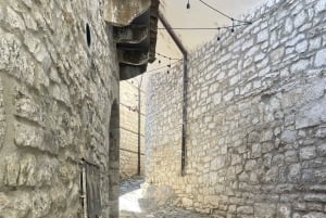 Desde Durrës/Golem: Tour en barco por Sazan, la cueva de Ali y Karaburun