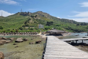 Fra Tirana: Durres by- og stranddag med parasoll inkludert.