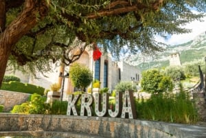 From Tirana/Durres/Golem: Kruja Castle & Old Bazaar Tour.