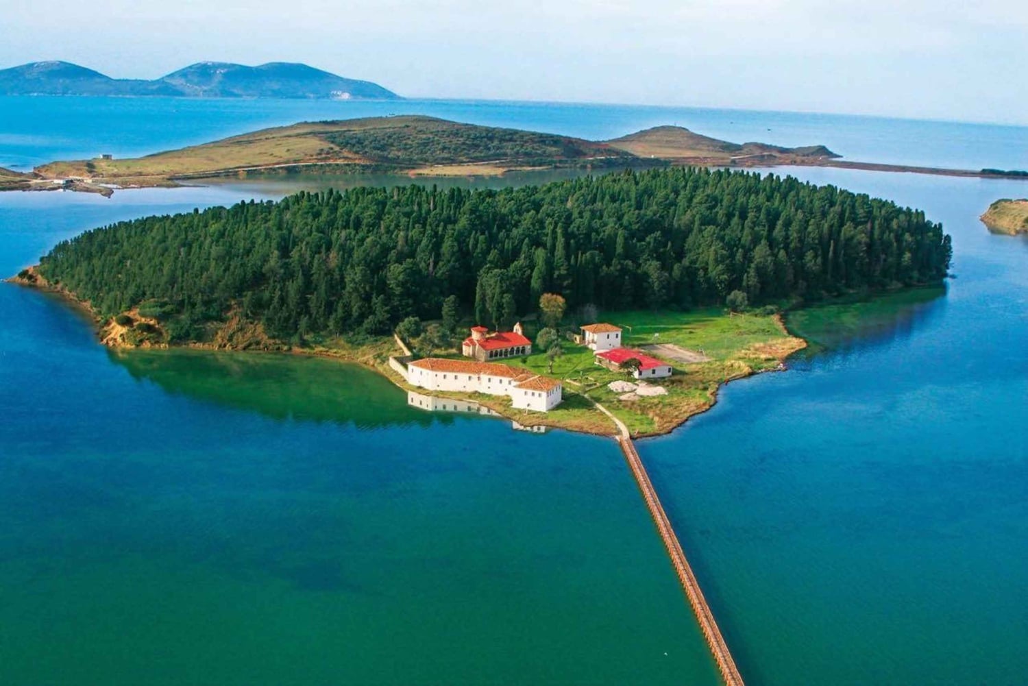 Från Tirana/Durrës/Golem: Dagsutflykt till Vlorë och Zvernec-ön