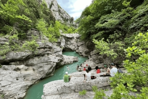 Da Tirana e Durazzo: Pëllumbas, Canyon di Erzen e Petrela