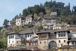 Fra Tirana & Durres: Besøg Gjirokaster, Butrint og Saranda