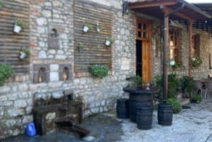 Vanuit Tirana/Durres: WIJNPROEVERIJ IN DE USSR-WIJNGAARD LIBRAZHD