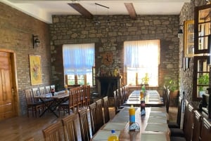 Vanuit Tirana/Durres: WIJNPROEVERIJ IN DE USSR-WIJNGAARD LIBRAZHD