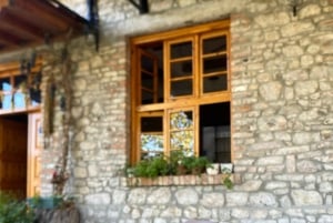 Vanuit Tirana/Durres: WIJNPROEVERIJ IN DE USSR-WIJNGAARD LIBRAZHD