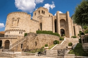 Da Tirana e Durazzo: Pëllumbas, Canyon di Erzen e Petrela