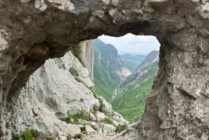 Z Tirany: wycieczka piesza na górę Gamti i jezioro Bovilla