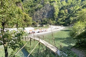 Da Tirana: gita di un giorno al lago Komani e al fiume Shala