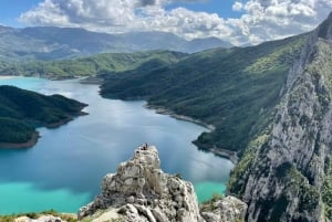 Vanuit Tirana: Dagtocht Bovilla Meer, Gamti Berg en Kruja