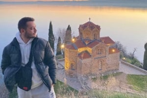 De Tirana: Viagem de 1 dia a Ohrid e ao Mosteiro de St. Naum com almoço