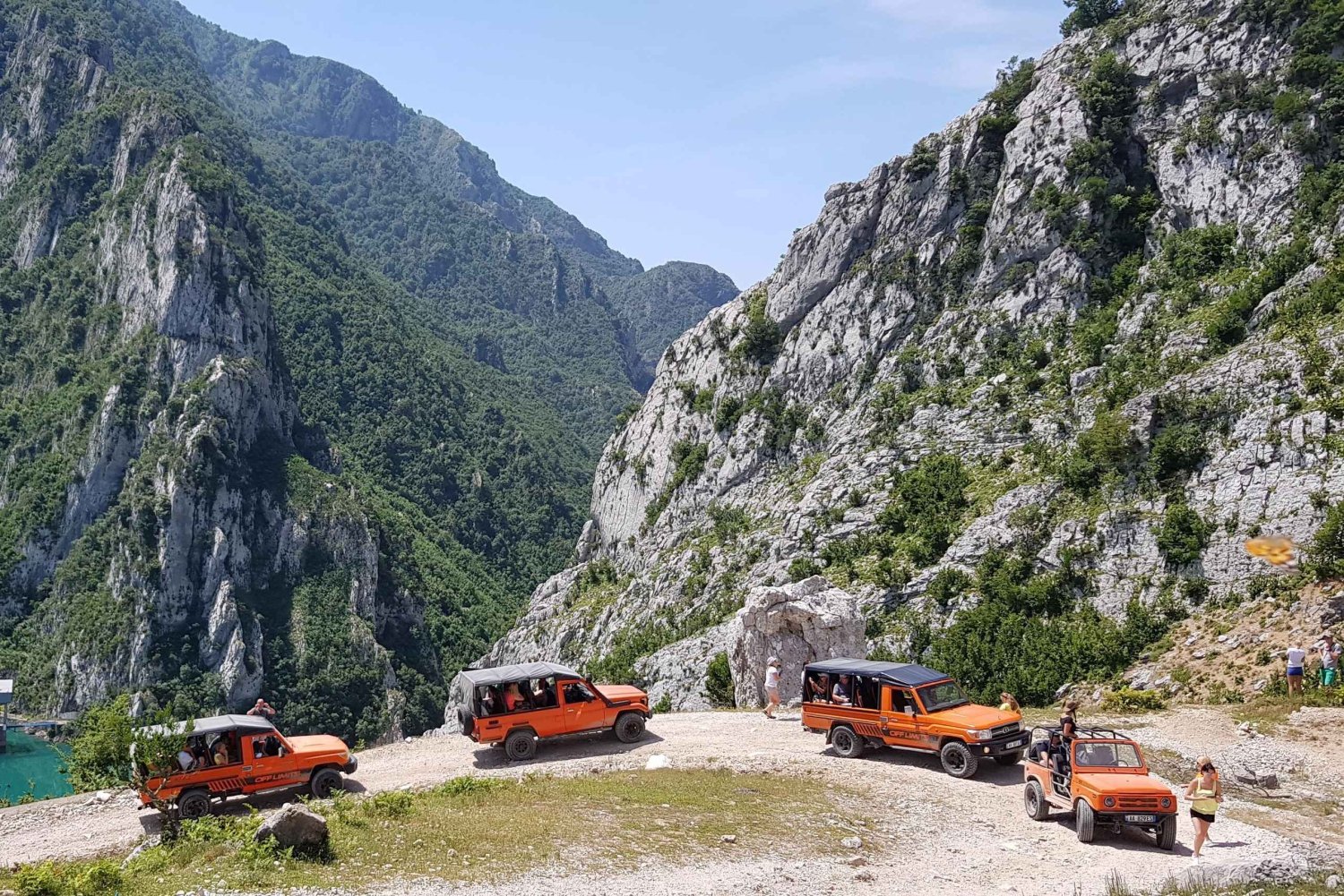 Fra Tirana: Open-Top 4WD Bovilla Lake Canyon & Gramti Mount