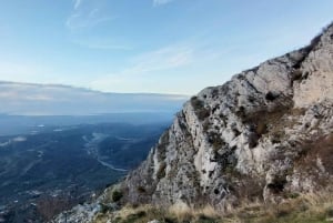 From Tirana or Durrës: Bovilla Lake, Kruja & Sari Salltik
