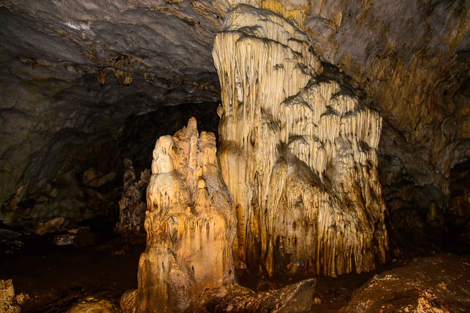 From Tirana: Pellumbas Cave and Erzeni Canyon Hiking Tour