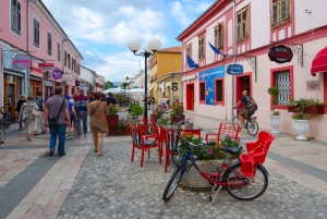 Ab Tirana: Private Tagestour nach Shkoder und zum Skutarisee