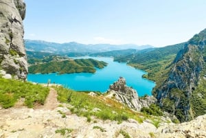From Tirana: PRIVATE Hiking Tour Lake Bovilla & Mount Gamti