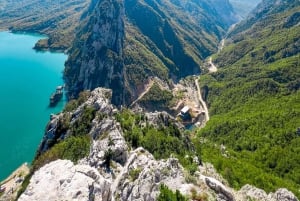 From Tirana: PRIVATE Hiking Tour Lake Bovilla & Mount Gamti