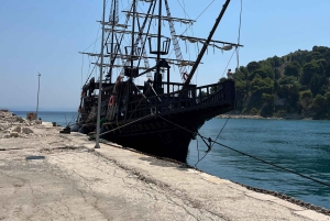 Från Tirana: Sazan Island & Karaburun, båttur
