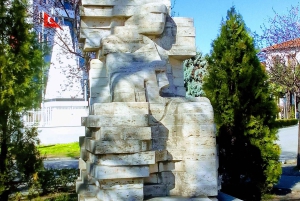 From Tirana: Day Tour to Shkodër City Sights & Rozafa Castle