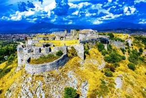 Fra Tirana: Shkodër – Rozafa-slottet, gamlebyen og maskefabrikken