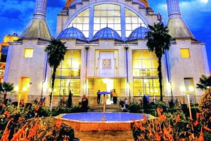 Fra Tirana: Shkodër – Rozafa-slottet, gamlebyen og maskefabrikken