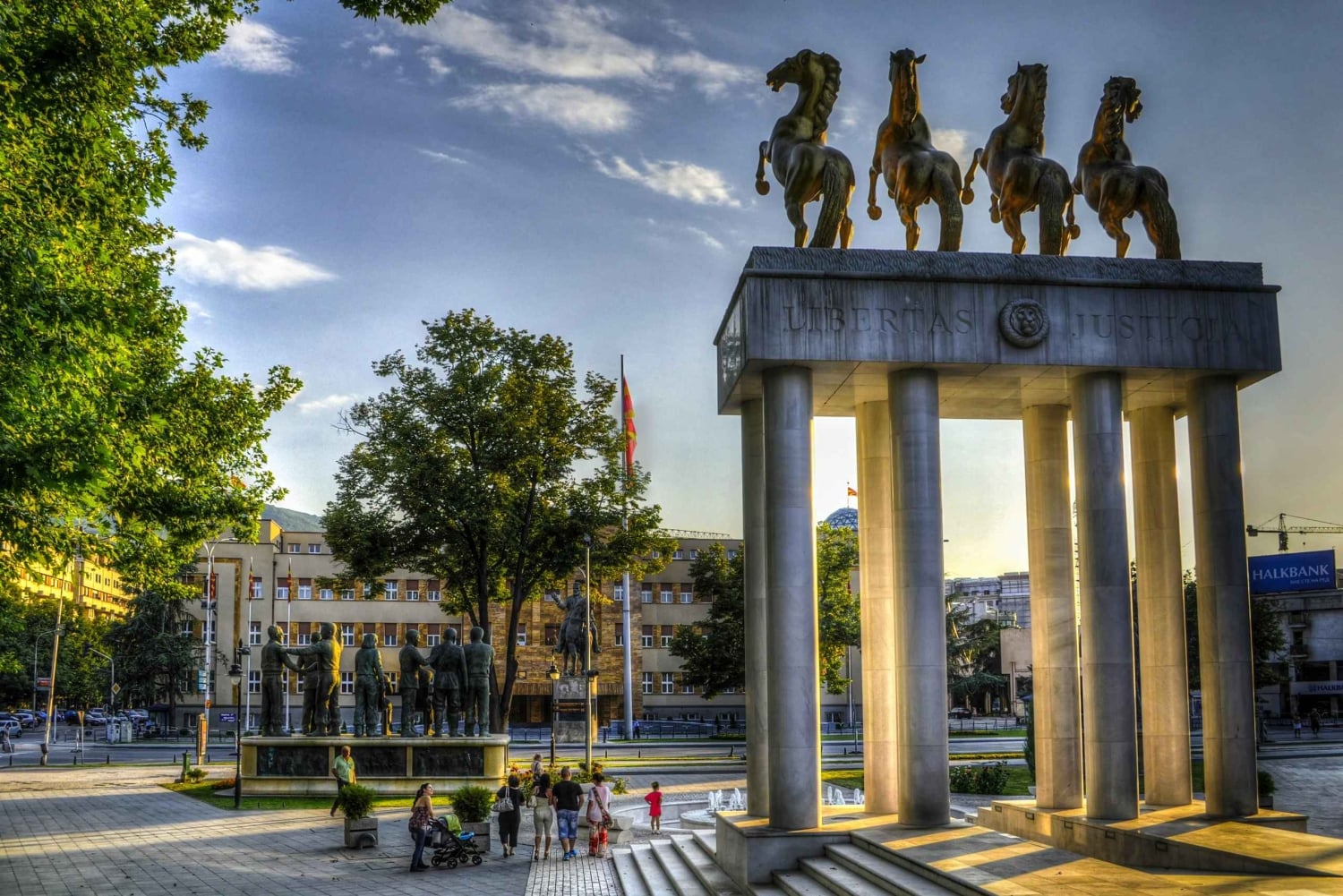 ティラナから：スコピエプライベートデイツアー