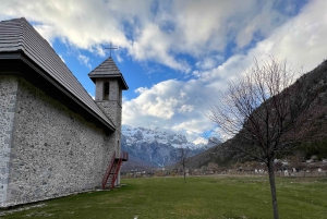 De Tirana: Parque Nacional Thethi e cidade de Shkoder, 2 dias