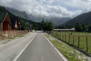 De Tirana: Parque Nacional Thethi e cidade de Shkoder, 2 dias