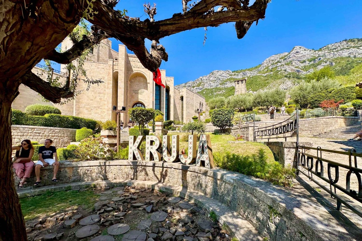 Z Tirany do Kruji: idź śladami Skanderbega