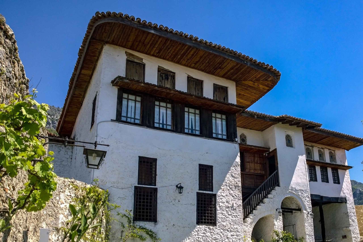 Da Tirana: gita di 1 giorno a Krujë con guida